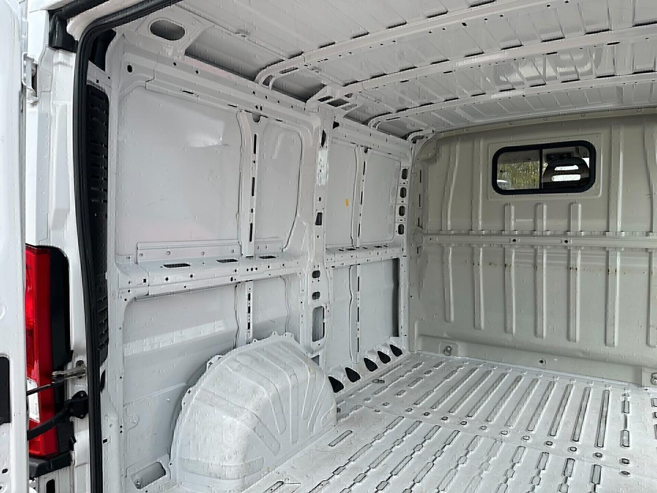 Fiat Ducato 30 2.3 M.JET 120 cv. LAMIERATO (IVA Inclusa)