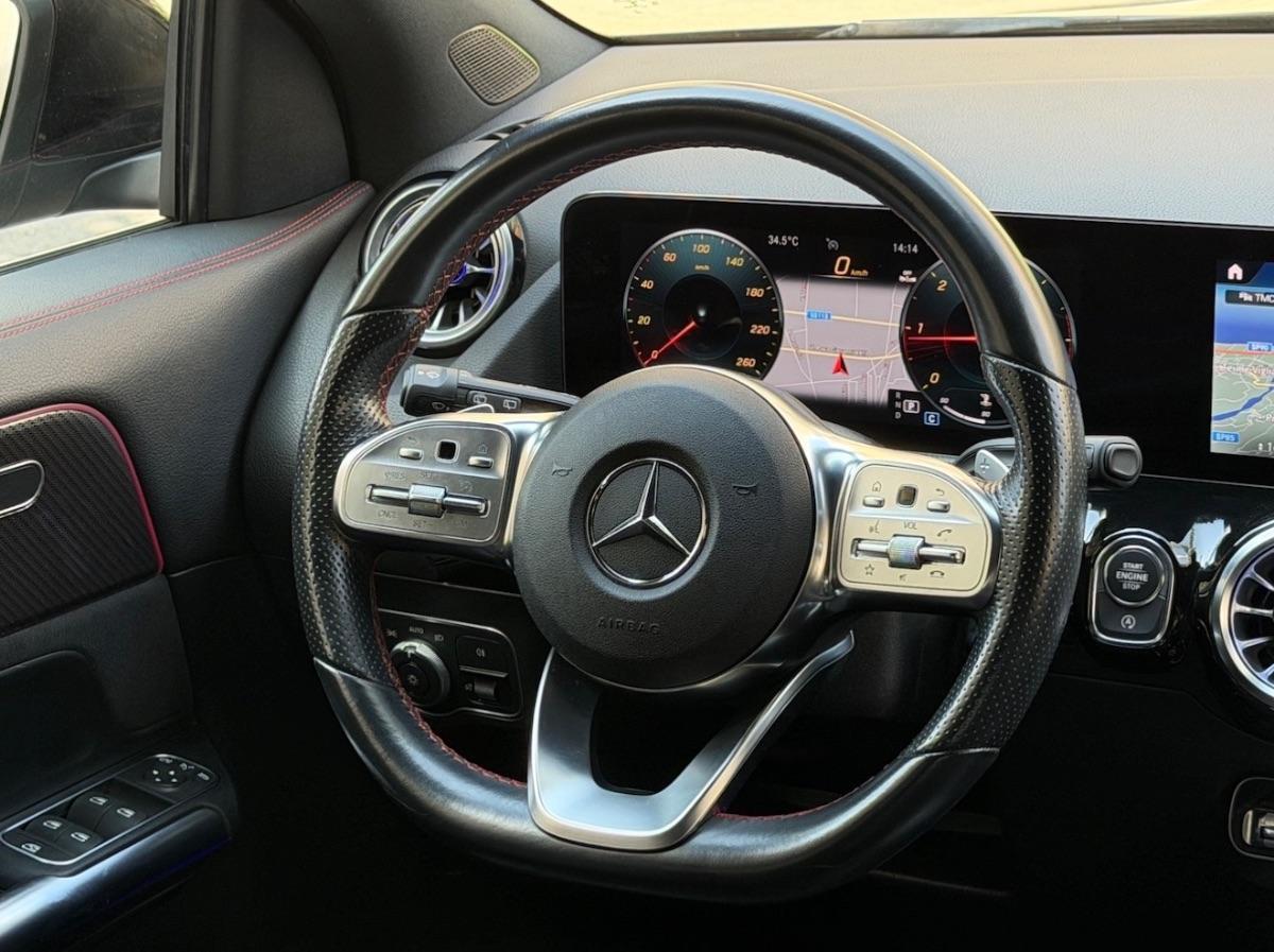 Mercedes GLA 200d Premium AMG Night Edition
