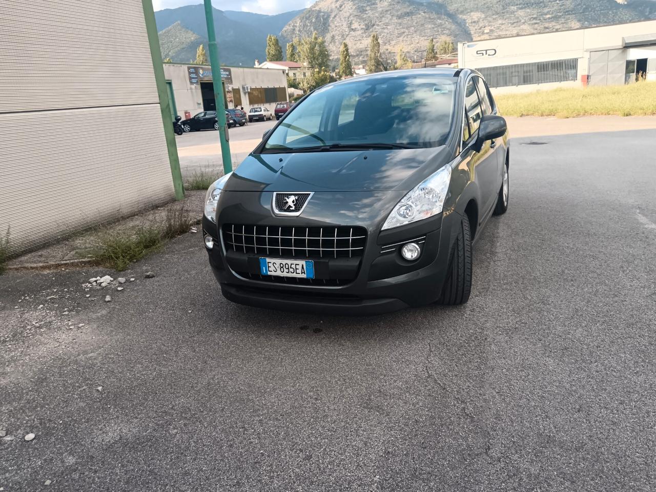 Peugeot 3008 2.0 HDi 150CV Active