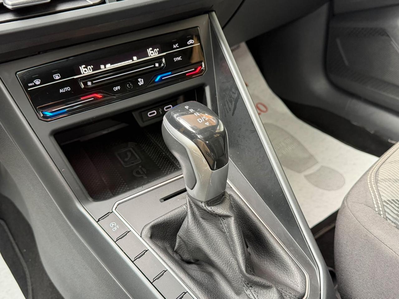 Volkswagen Taigo 1.0 tsi R-Line 110cv dsg