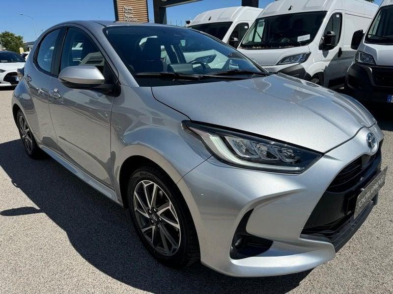 Toyota Yaris Hybrid Trend MY22