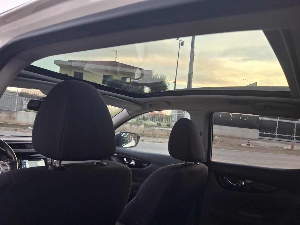 Nissan Qashqai 1.5 dCi N-Connecta