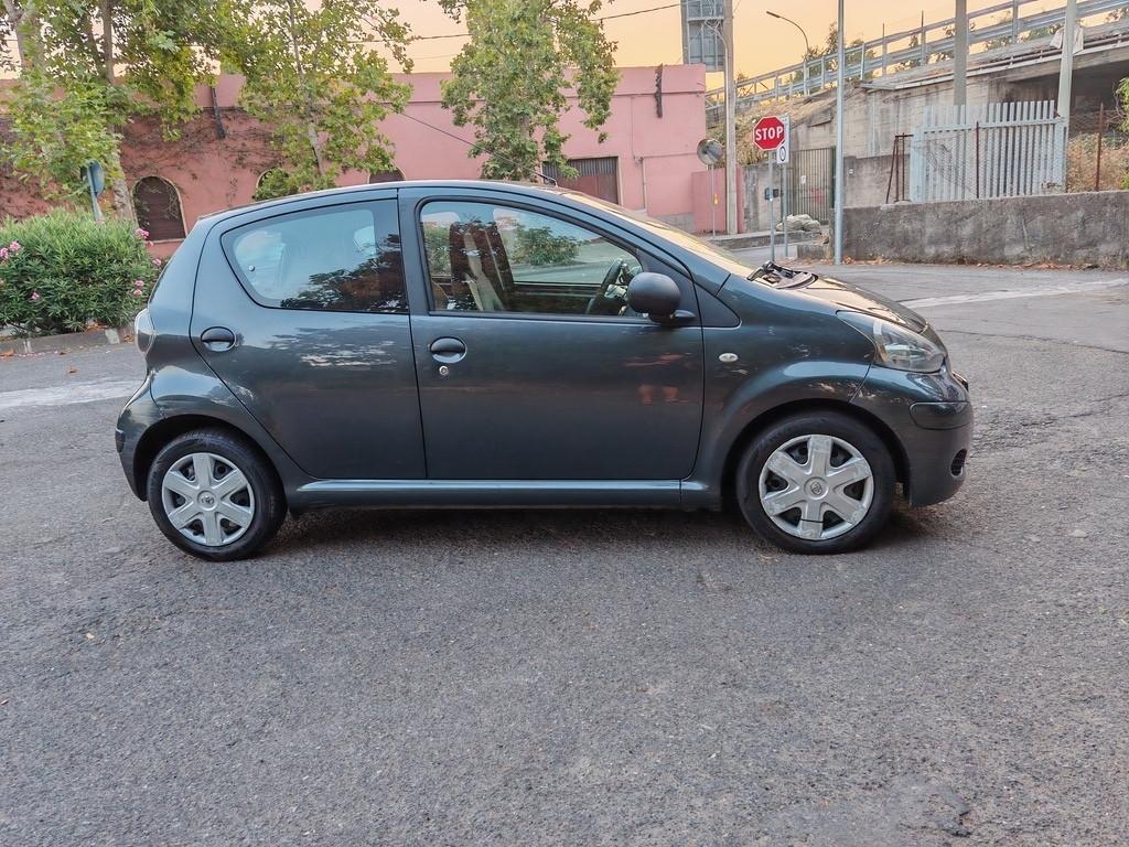 Toyota Aygo 1.0 benzina 2011 come nuova