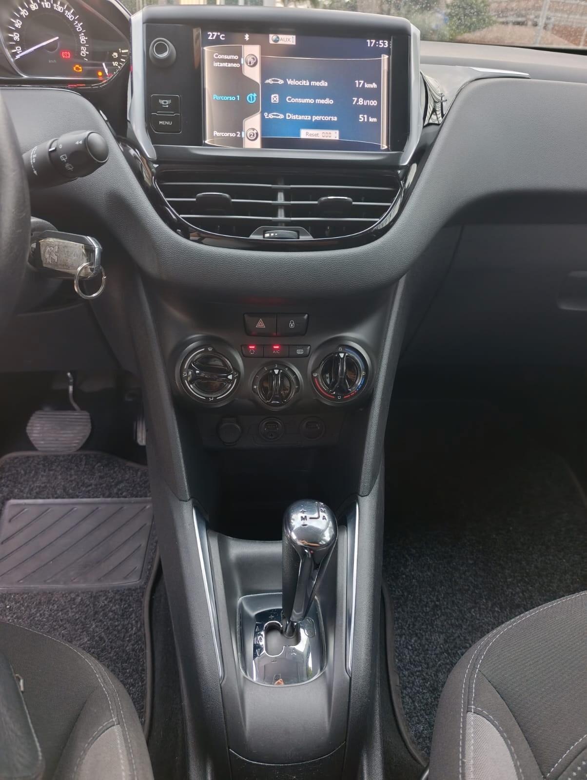 Peugeot 208 1.4 e-HDi Active Aut. 2013