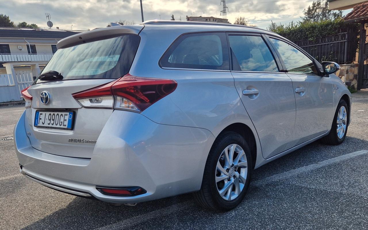 Toyota Auris Touring Sports 1.8 Hybrid Cool