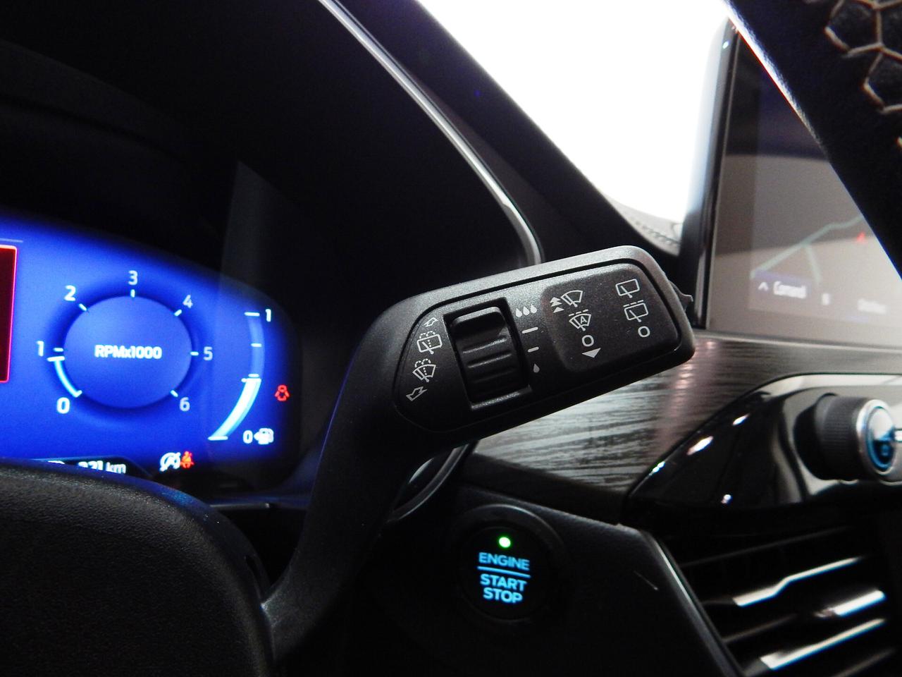 Ford Kuga 2.0 ecoblue Vignale AWD 190cv Aut. TETTO-NAVI-PELLE