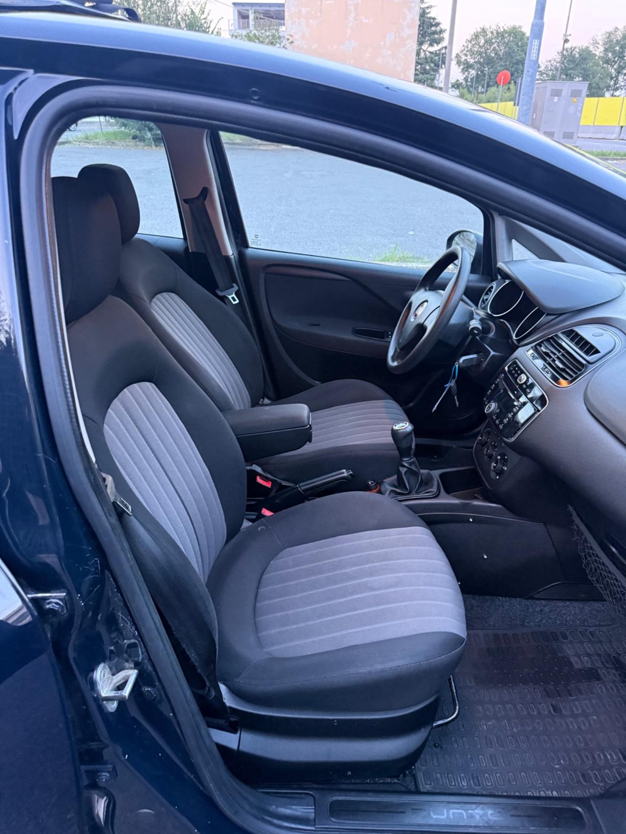 Fiat Punto 1.3 MJT II S&S 95 CV 5 porte Street