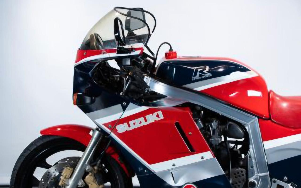 Suzuki GSX 1100 R Gsx1100r