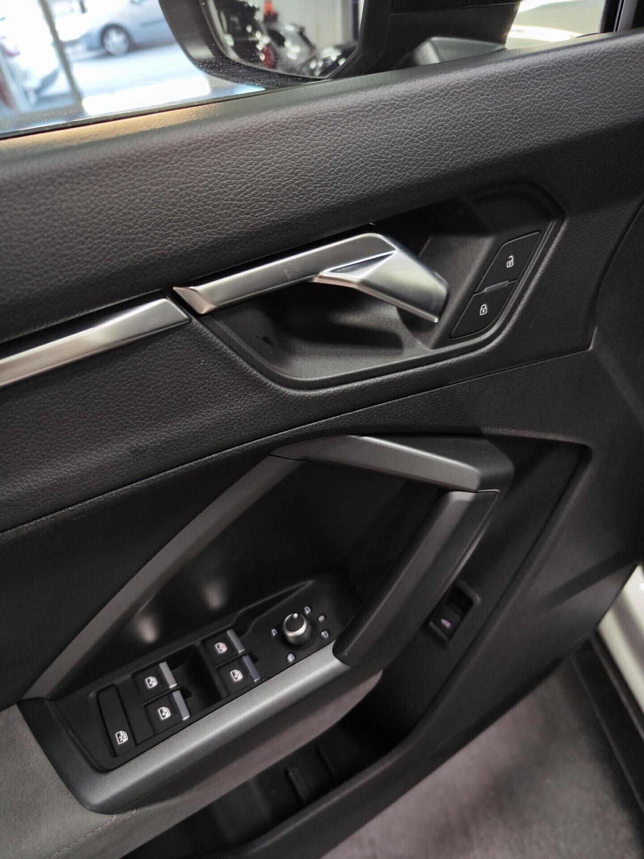 Audi Q3 SPB 35 TDI 150cv S tronic S line Tetto Black Matrix