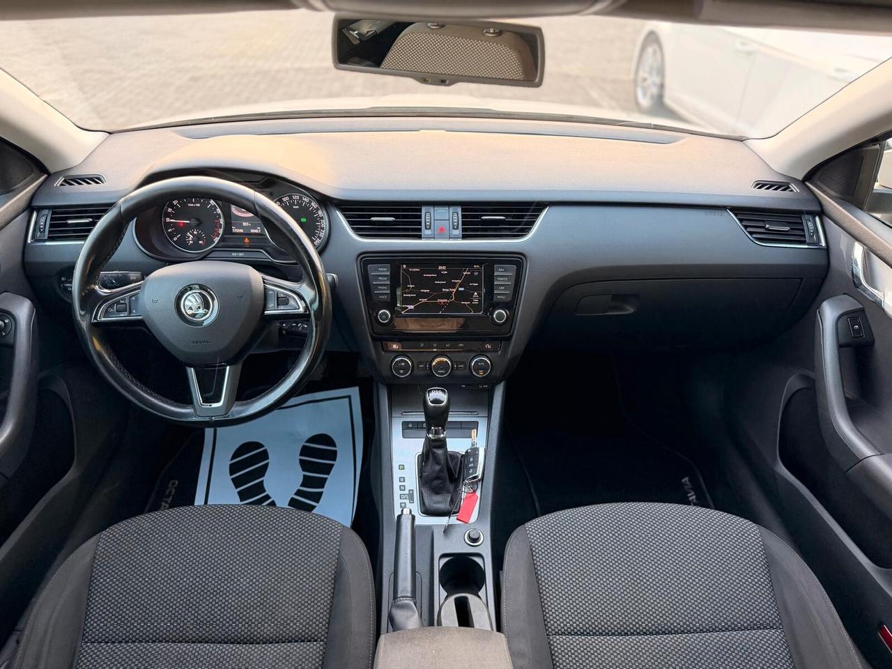 Skoda Octavia 1.6 TDI CR 110 CV DSG Wagon Style