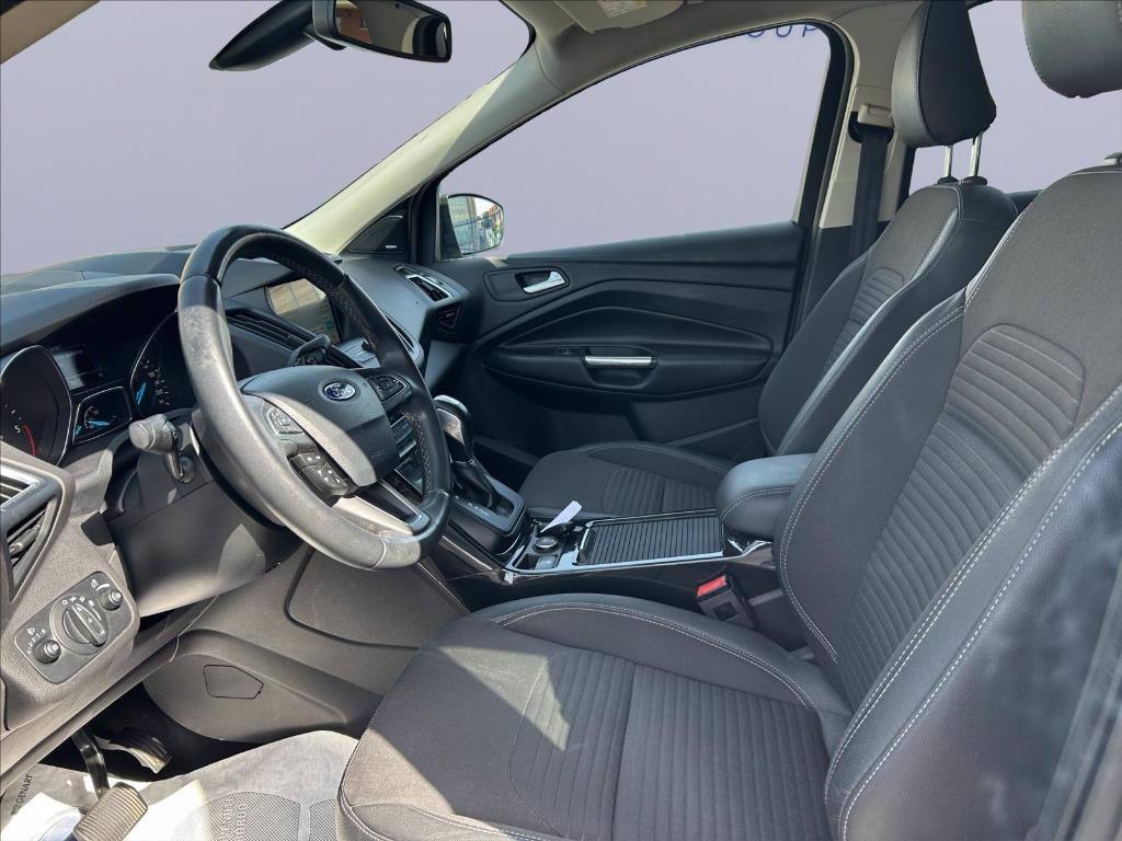 FORD Kuga 2.0 tdci Titanium s&s 2wd 120cv powershift del 2018