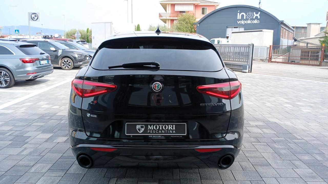 Alfa Romeo Stelvio 2.2 Turbodiesel 190 CV AT8 Q4 Sprint