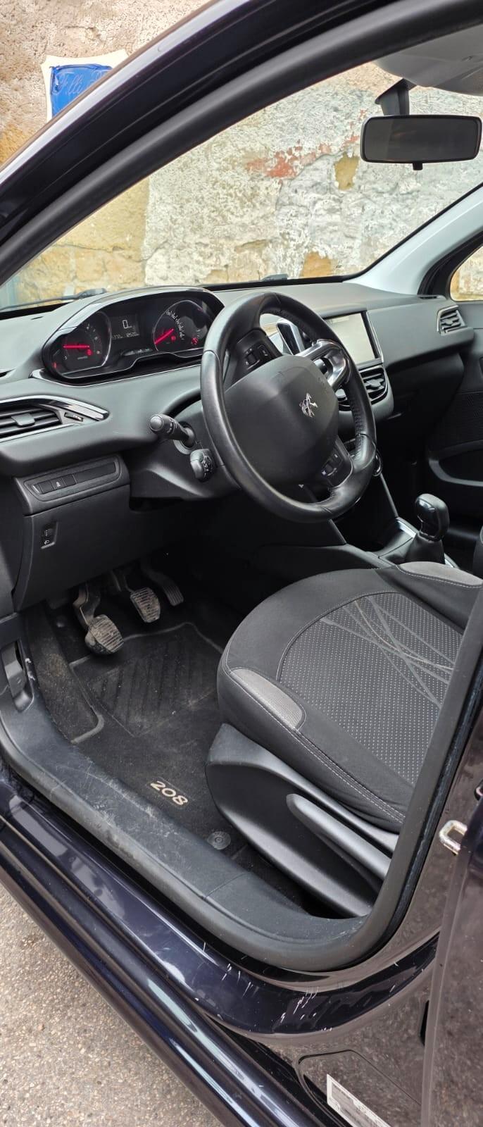 Peugeot 208 1.4 HDi 68 CV 2013 12 mesi garantita