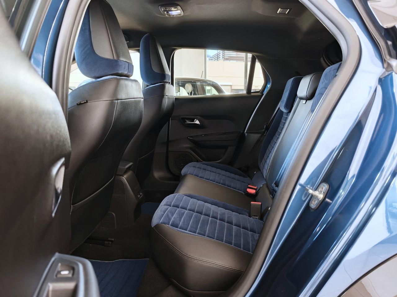 Lancia Ypsilon 1.2 Hybrid e-DCT Cassina 101cv 2025