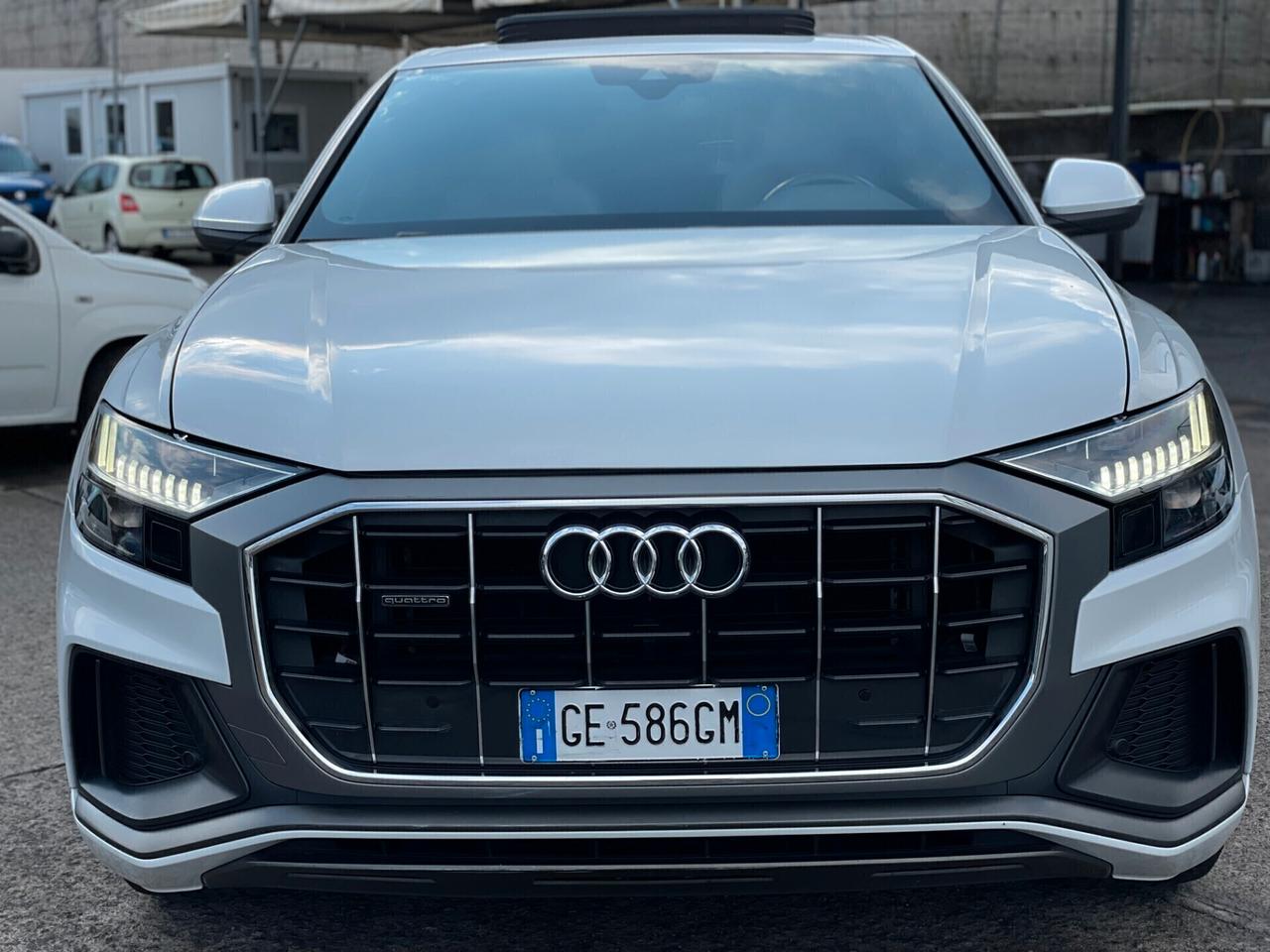 Audi Q8 45 TDI quattro tiptronic S Line Tetto