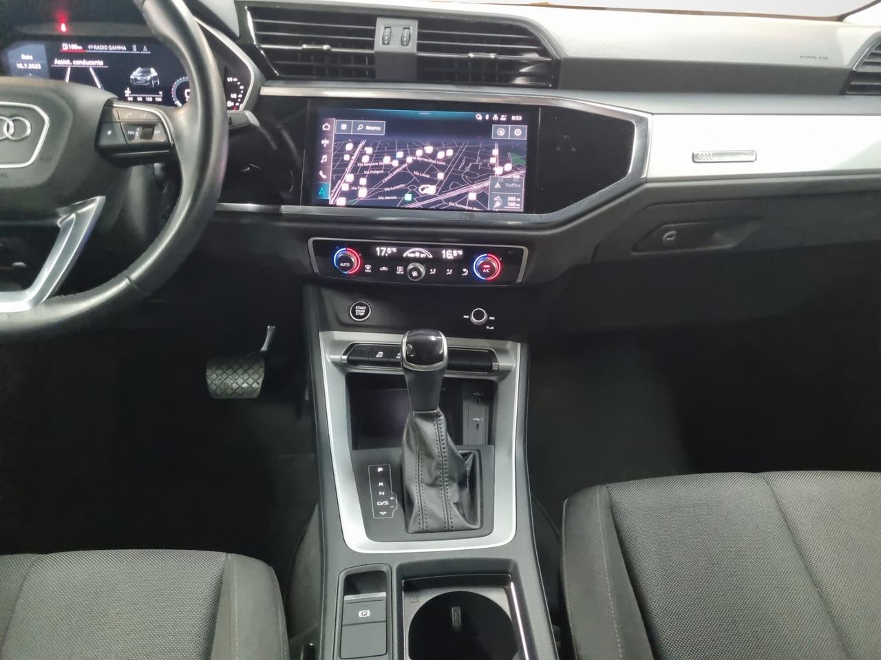 Audi Q3 35 TDI S tronic Business