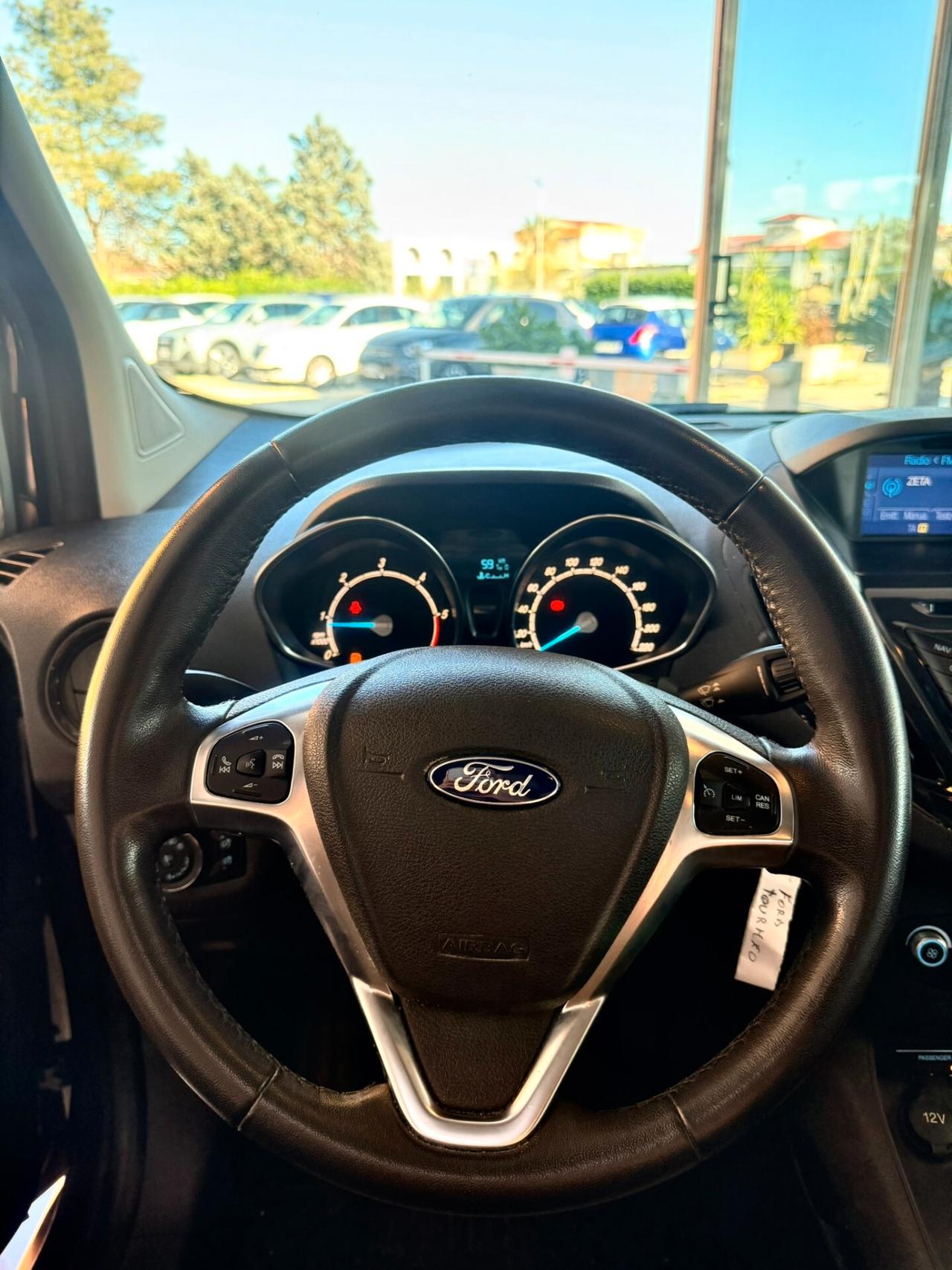 Ford Tourneo Courier 1.5 TDCI 75 CV Titanium