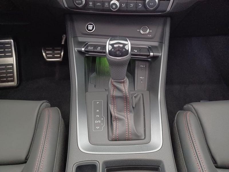 Audi Q3 2019 Sportback Diesel Sportback 40 2.0 tdi Identity Black quattro 193