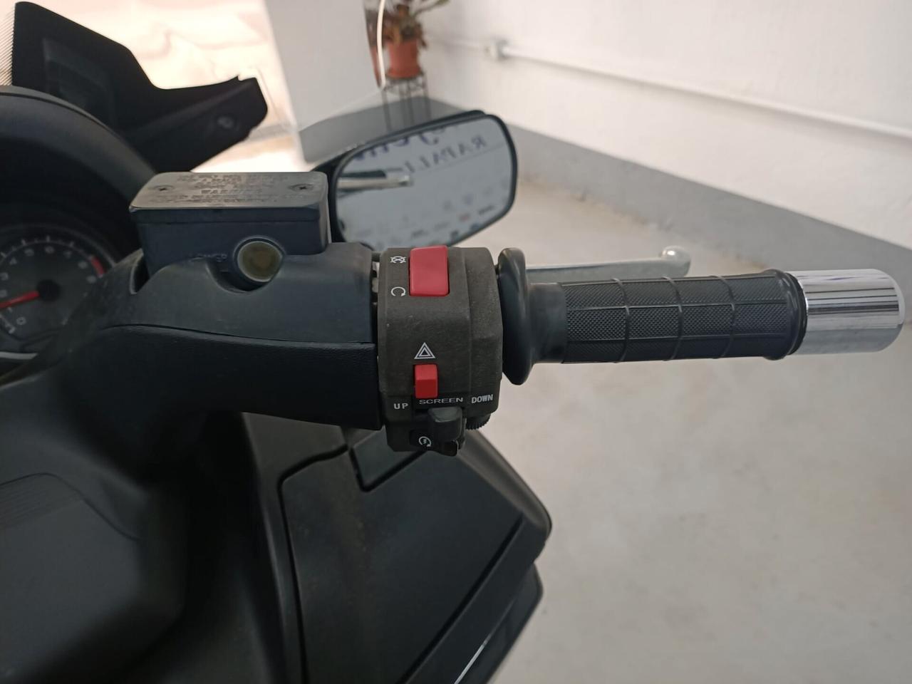 Suzuki Burgman 650 executive