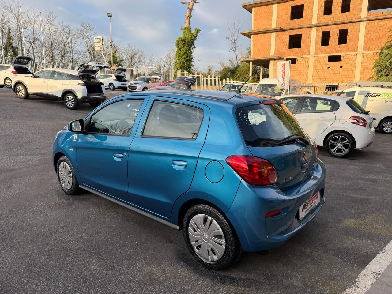 Mitsubishi Space Star 1.0 Invite