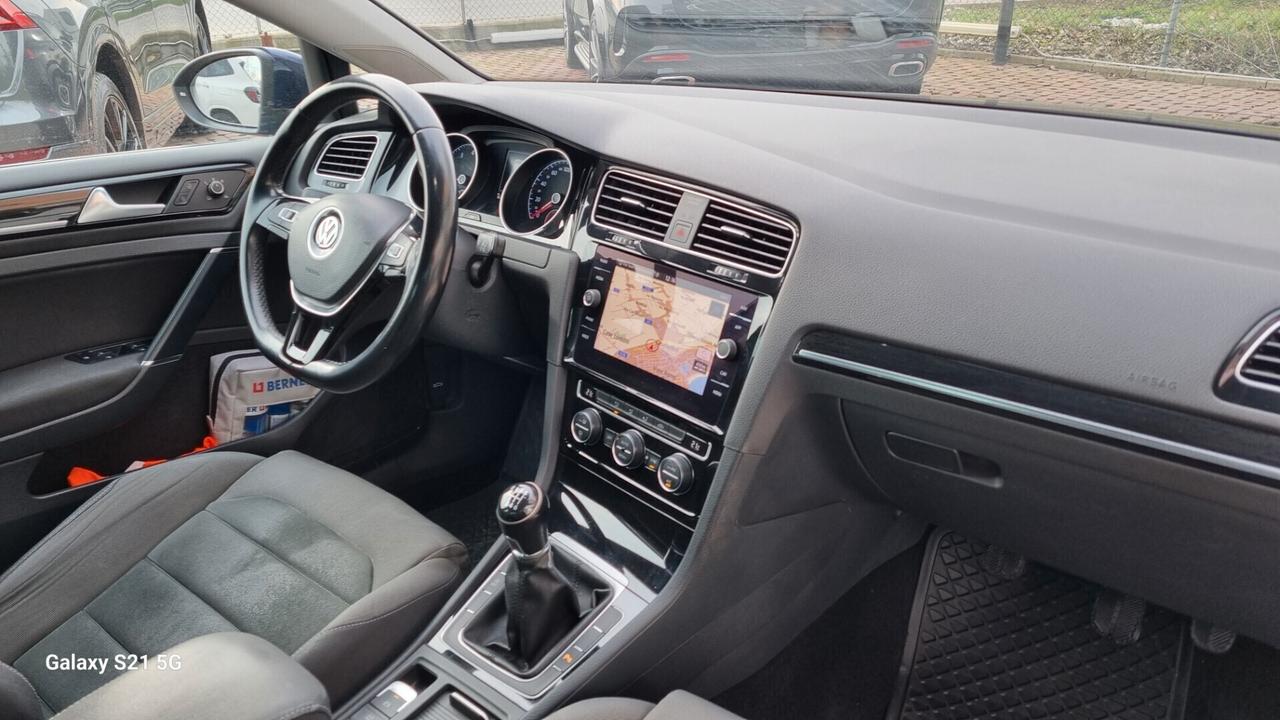 Volkswagen Golf 5p 1.5 tgi Highline BlueMotion 130cv