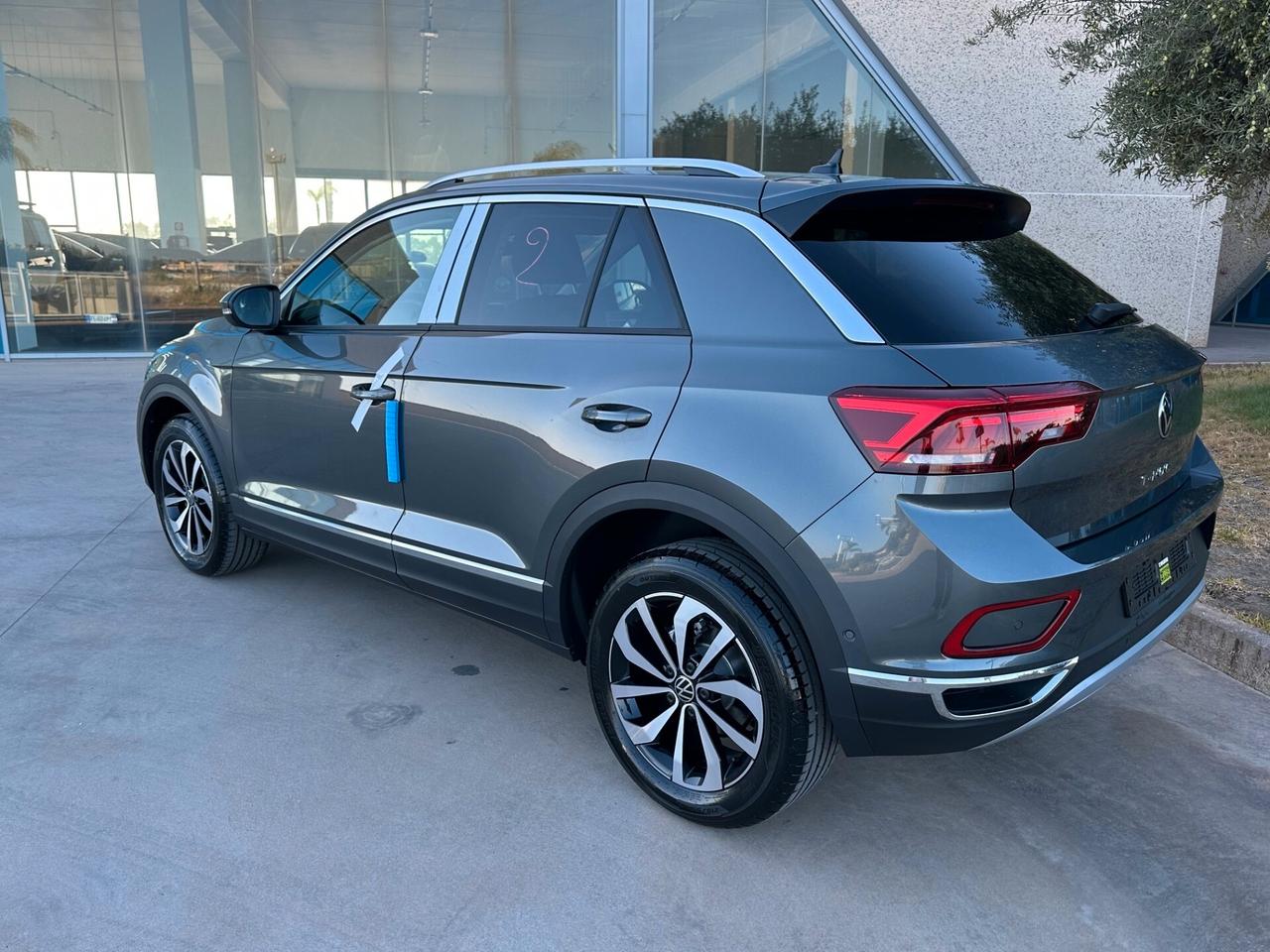 Volkswagen T-Roc 1.0 tsi Style AUTOCARRO N1