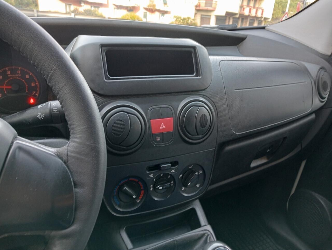 Fiat Fiorino 1.4 8V 77CV Benz. autocarro 5 posti