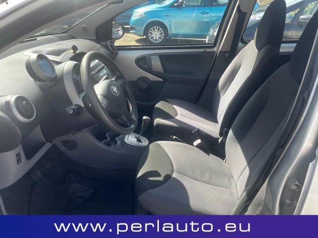 TOYOTA Aygo 1.0 12V 5 porte Sol CAMBIO AUTOMATICO