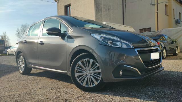 PEUGEOT 208 1.2 82CV BENZINA 5 porte Allure 58000KM