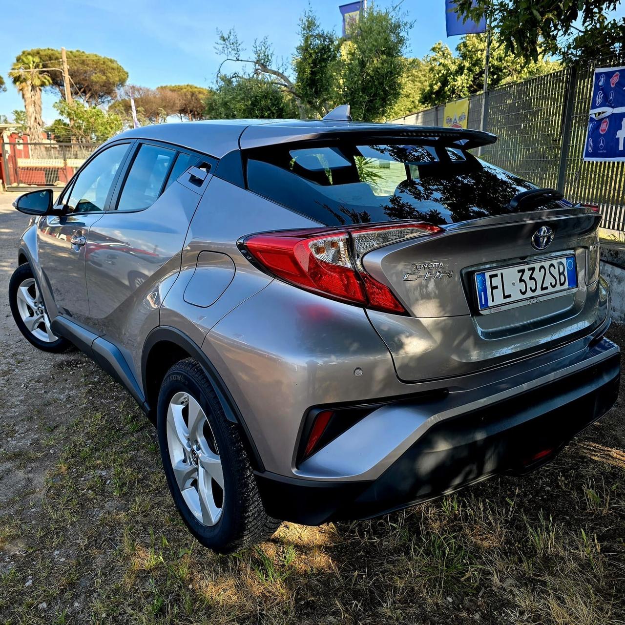 Toyota C-HR 1.8 Hybrid E-CVT Active
