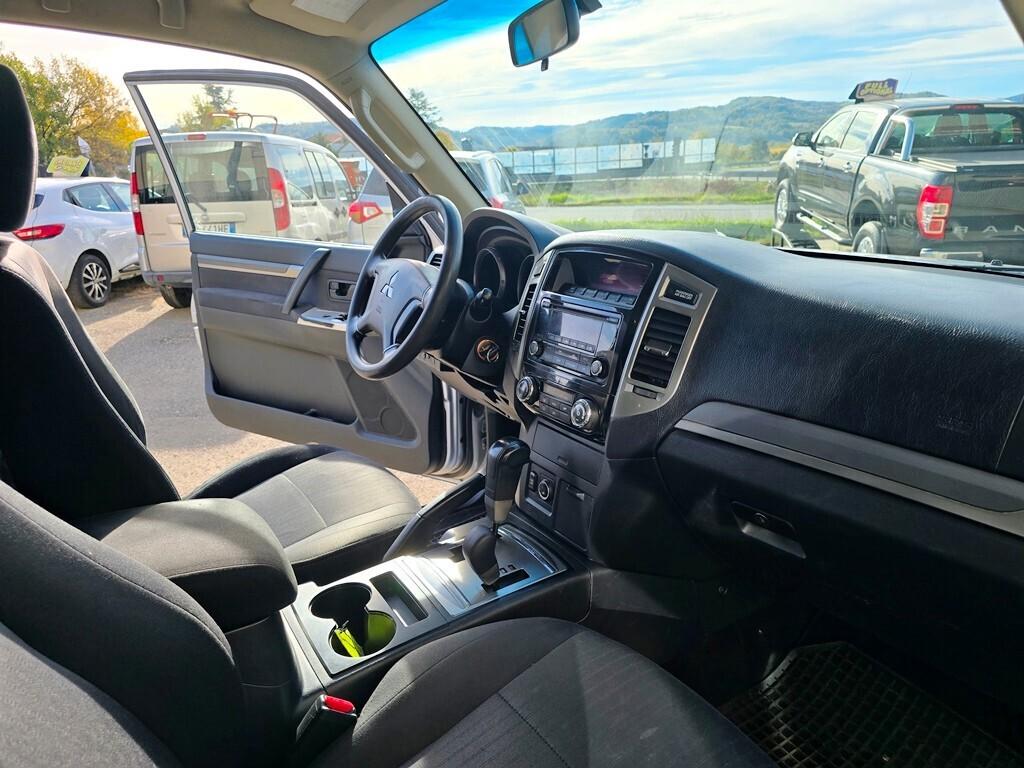 Mitsubishi Pajero 3.2 DI-D 190CV INSTYLE