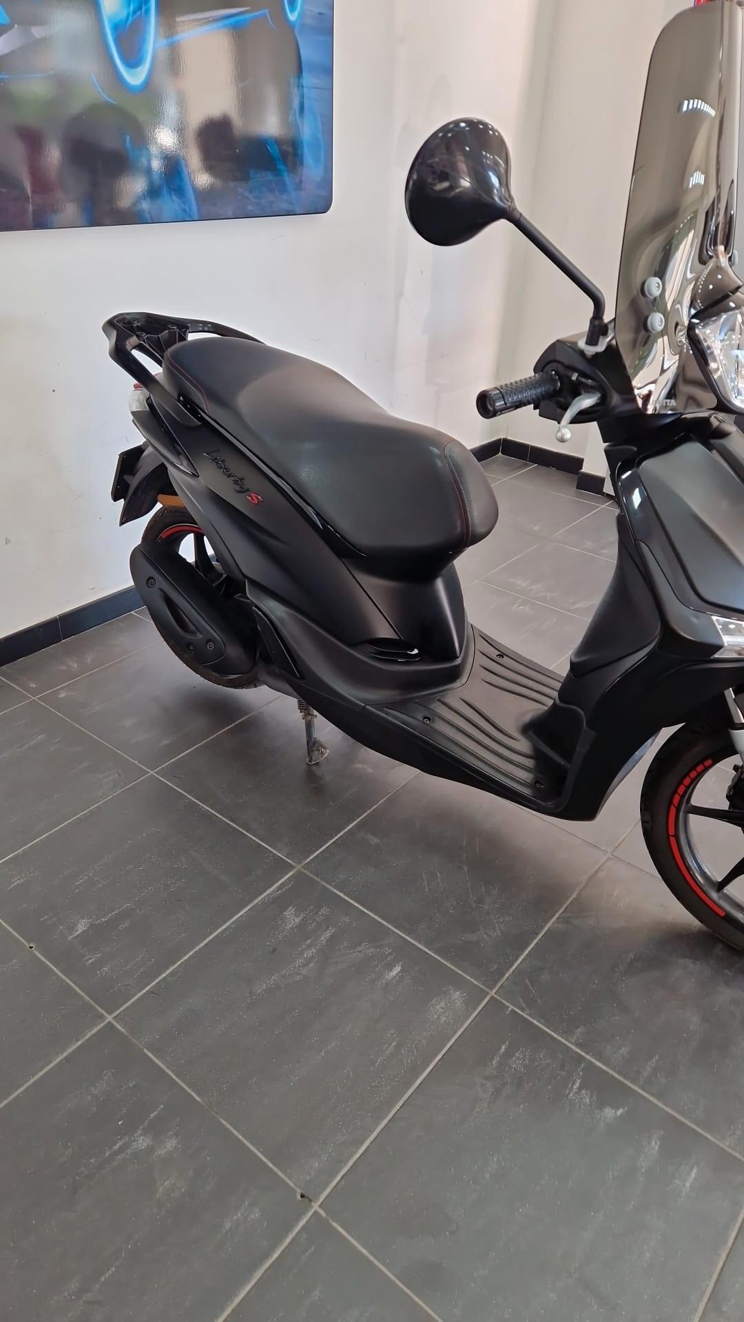 Piaggio Liberty S 50 sport
