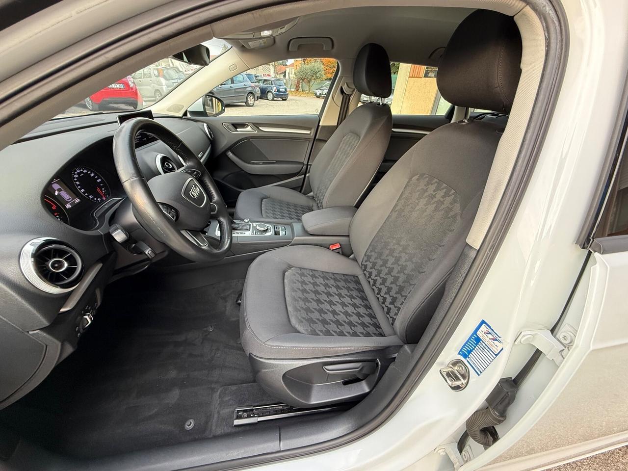 Audi A3 1.6 TDI S tronic 110 CV - Neopatentati