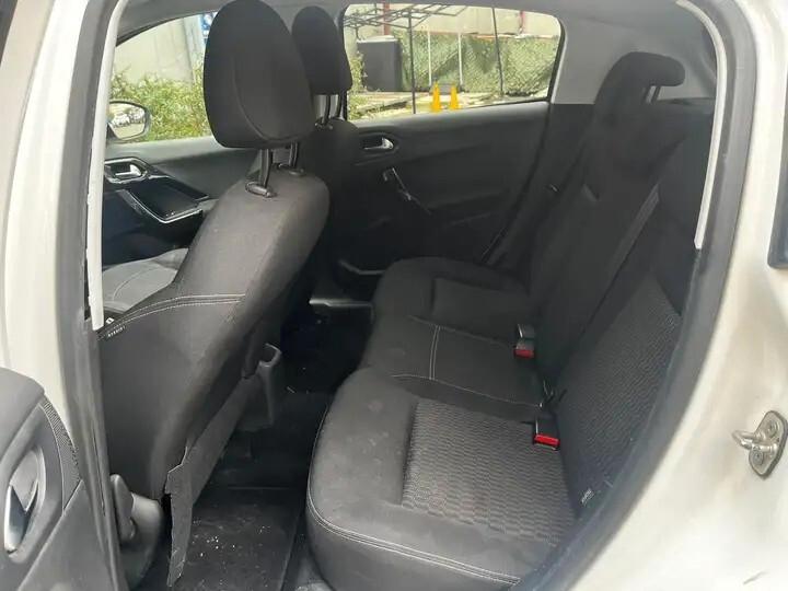 Peugeot 208 PureTech