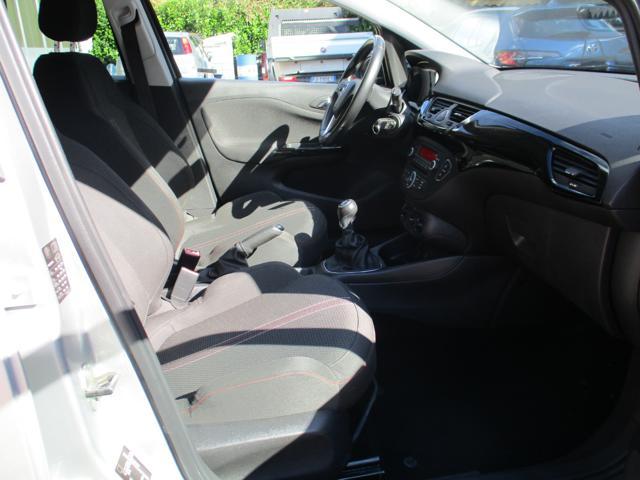 OPEL Corsa 1.2 5 porte Black Edition