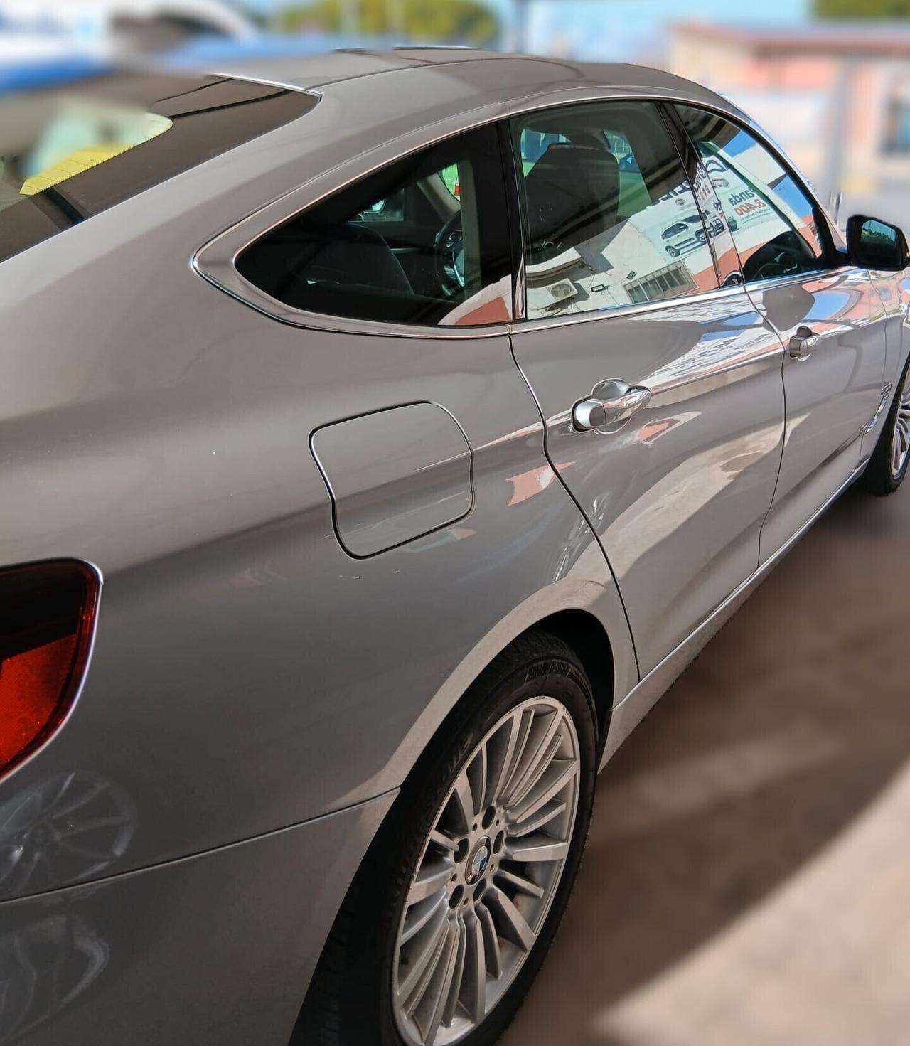 Bmw 3er Gran Turismo 318d Luxury line - 2019