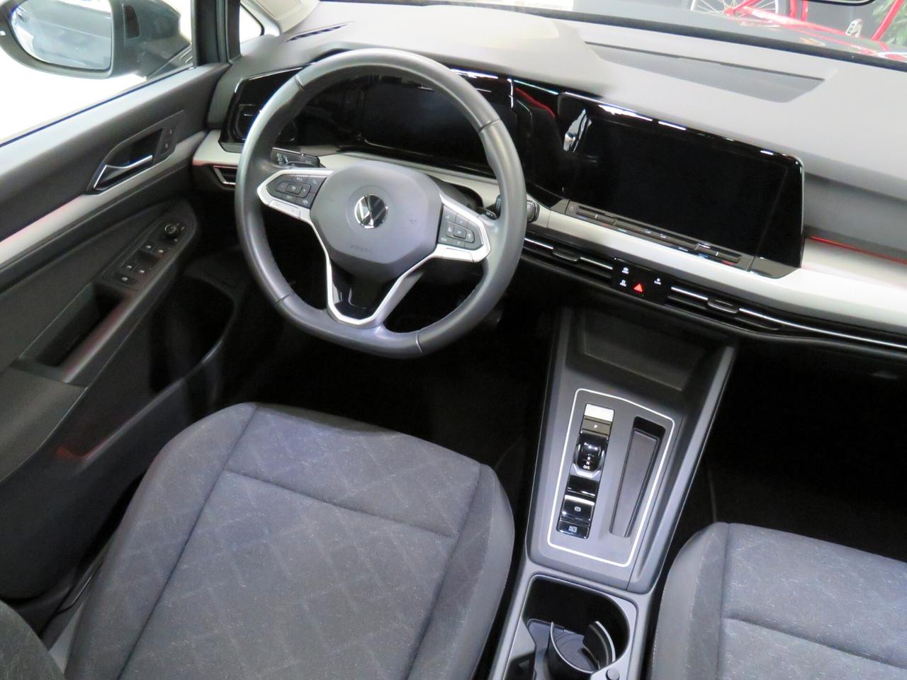 Volkswagen Golf 1.0 eTSI EVO DSG Life