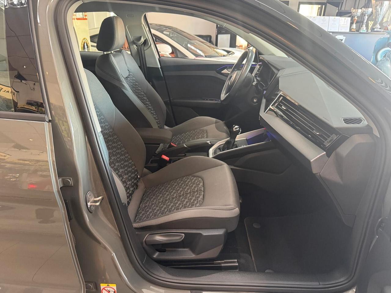 Audi A1 SPB 30 TFSI S tronic line edition UNICOPROPRIETARIO FULL OPT. PARI AL NUOVO!!!