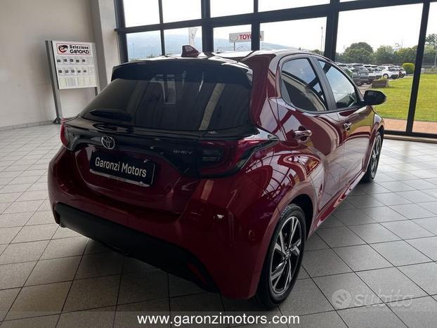 Toyota Yaris 1.5 Hybrid 5 porte Trend