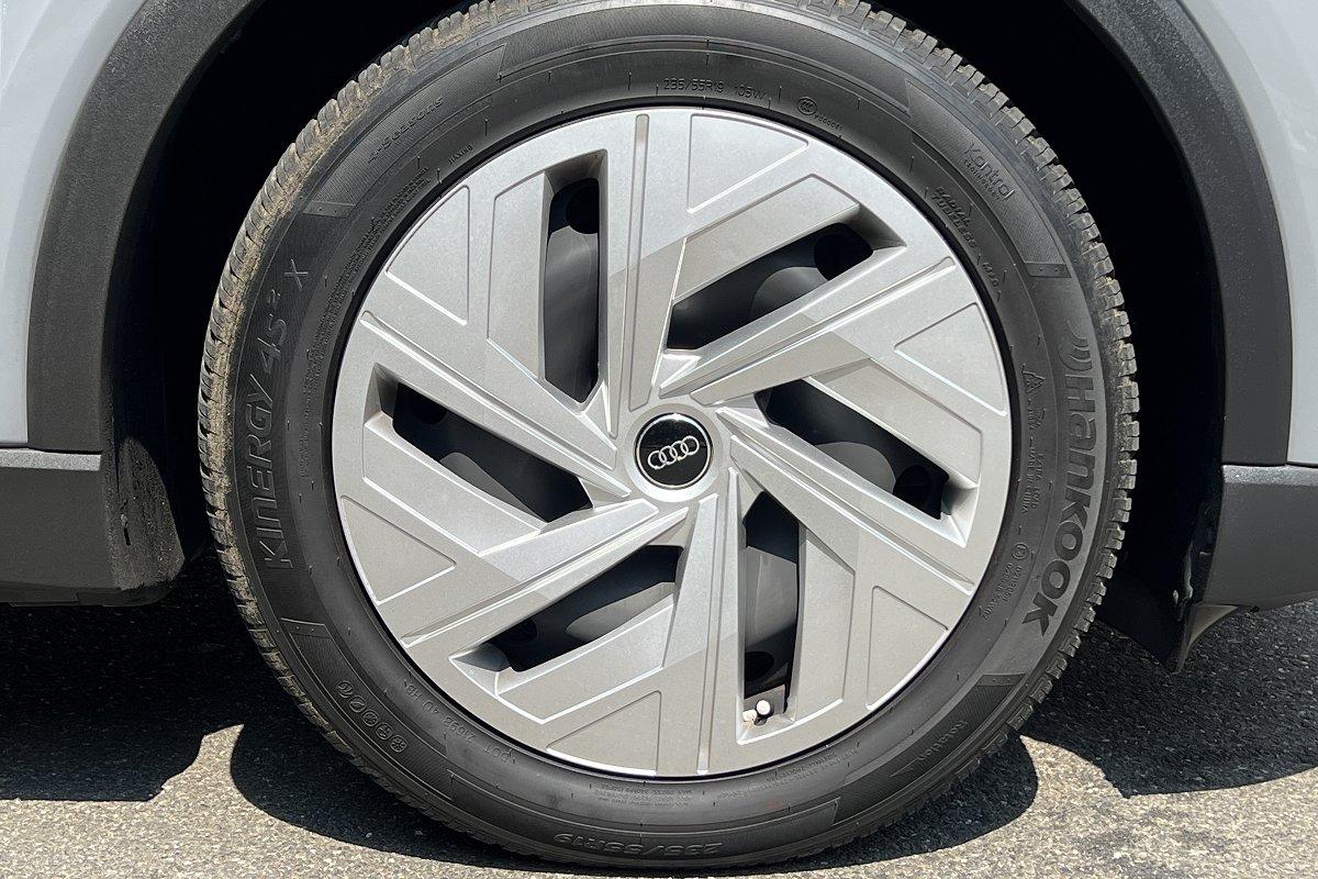 AUDI Q4 35 e-tron Business Advanced