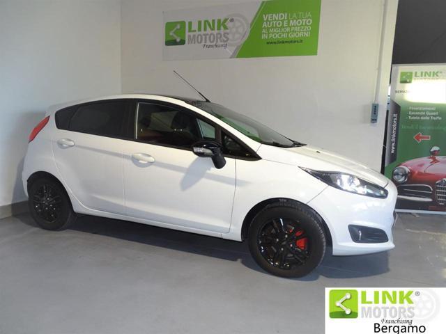 FORD Fiesta 1.2 82CV 5 porte Black & White Edition