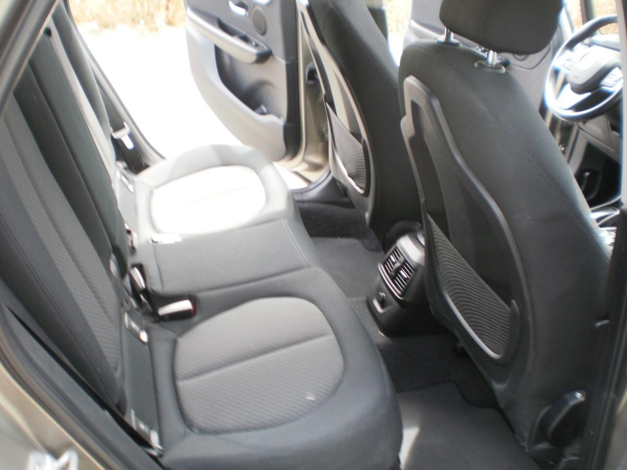Bmw 2er Active Tourer 218d Sport