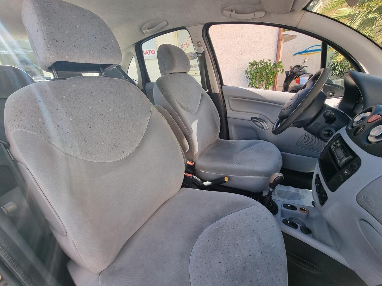 Citroen C3 1.1 Elegance buddha-bar