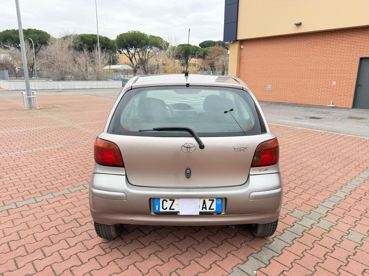 Toyota Yaris 1.4 D-4D 3p Sol