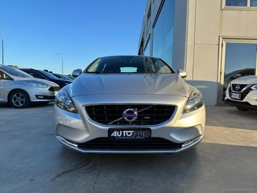 VOLVO V40 D2 Business