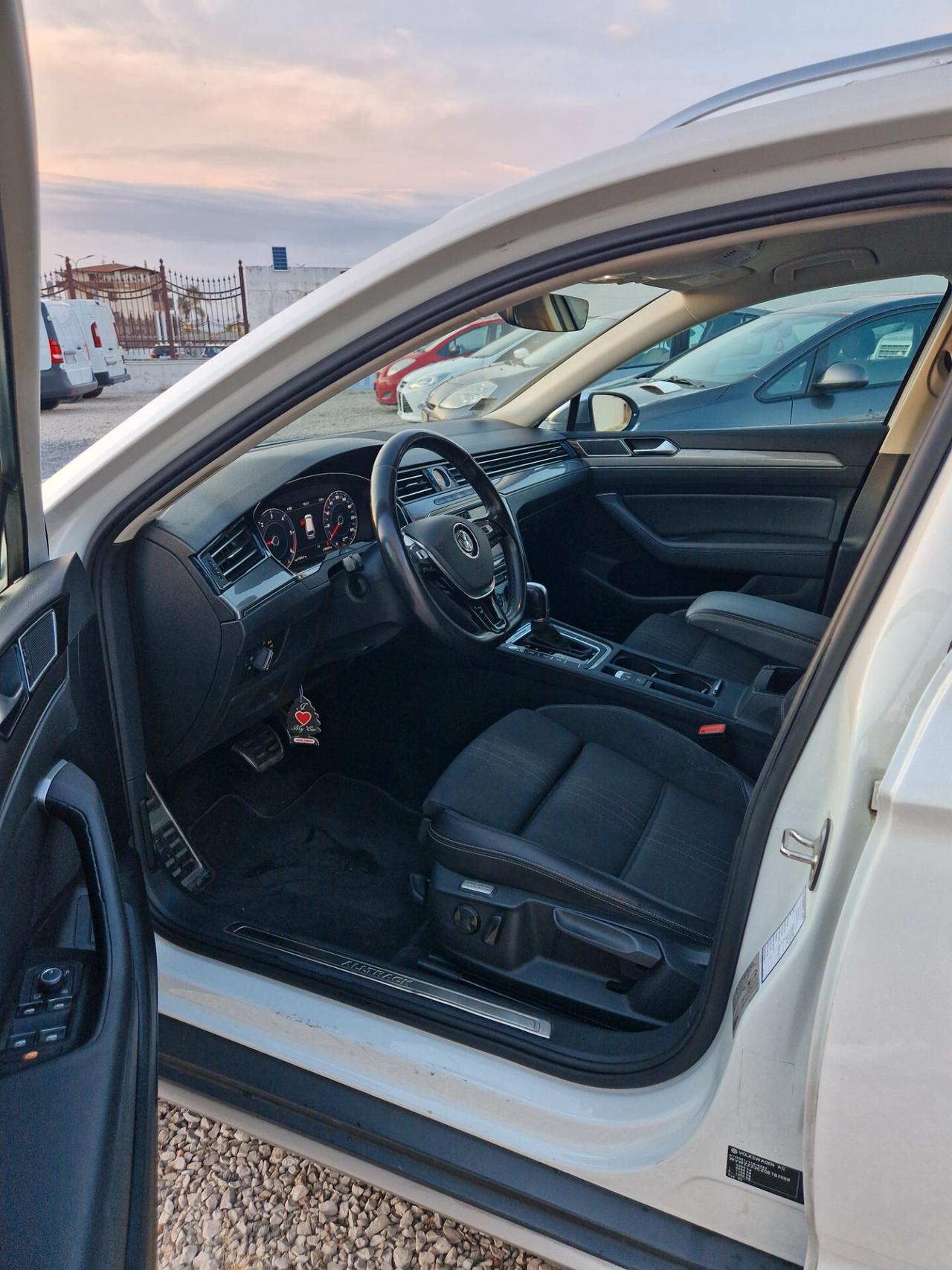 Volkswagen Passat Business Variant 2.0 BiTDI 4MOTION DSG Executive BMT