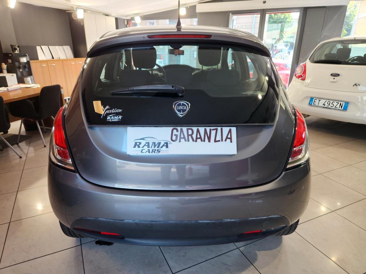 Lancia Ypsilon