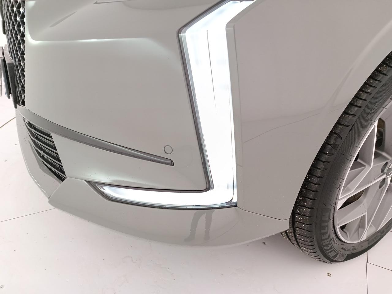 DS DS4 Esprit de Voyage E-TENSE 225cv