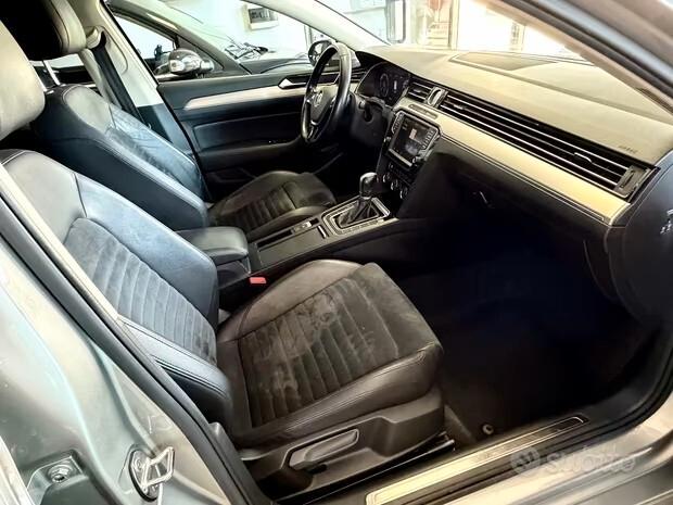 Volkswagen Passat 2.0 TDI DSG Executive 12 Mesi Ga