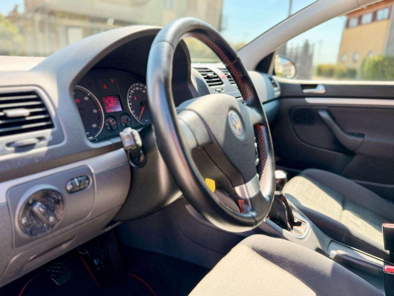 Volkswagen Golf Var. 1.9 TDI DPF Sportline